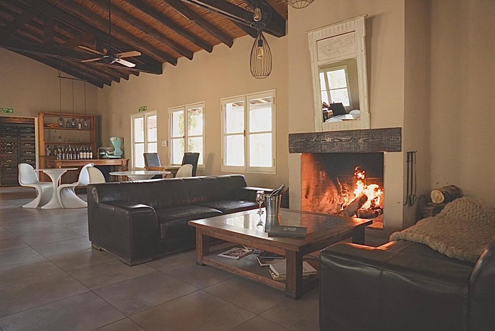 Postales Boutique Winery Hotel - Valle De Uco Colonia Las Rosas Luaran gambar